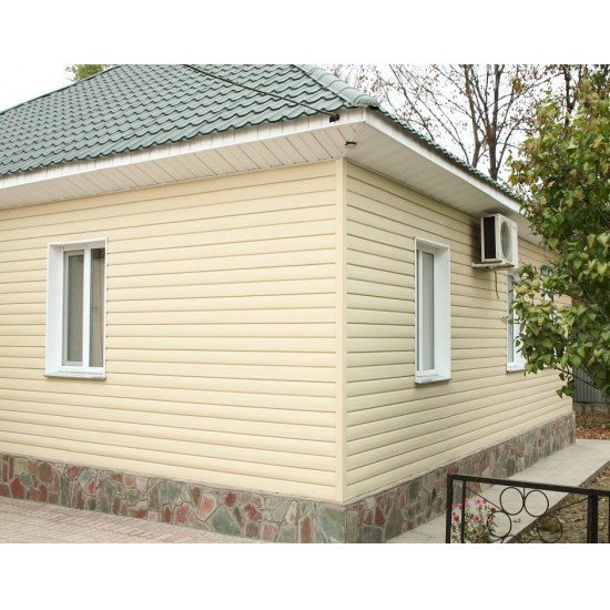 Сайдинг «БЛОК-ХАУС» КРЕМОВЫЙ 0,23*3,05м (U-Plast)