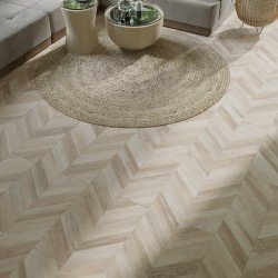 Ламинат "LARGE" ДУБ КЕСТИНКОРТ ШАМПАНЬ 33кл V4-фаска 8мм (EGGER-РФ)